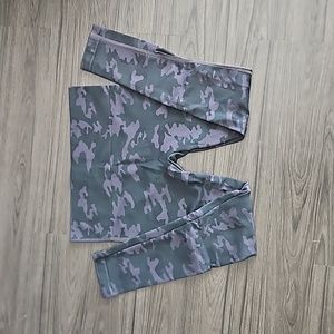 Camo leggings